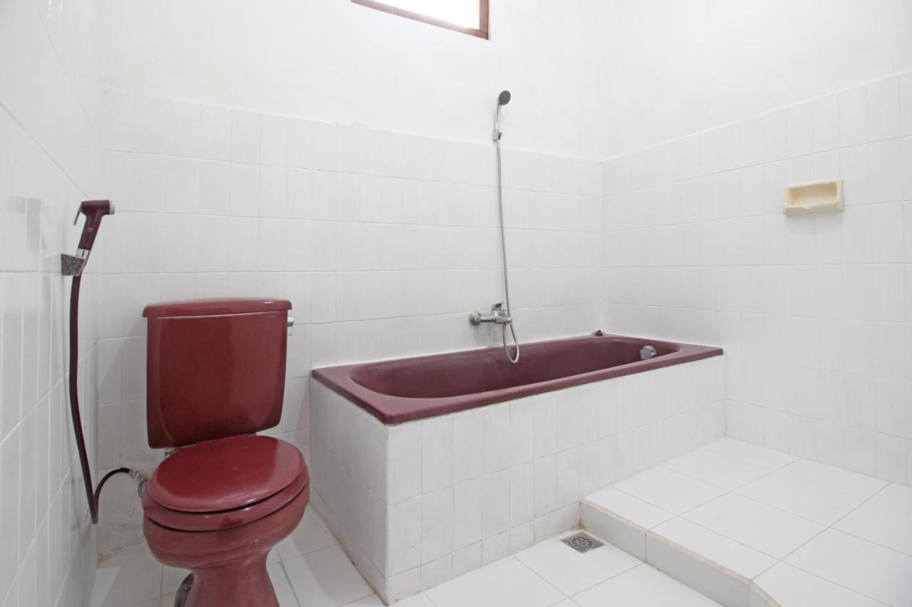 Reddoorz Plus @ Taman Siswa 3 Yogyakarta Kültér fotó