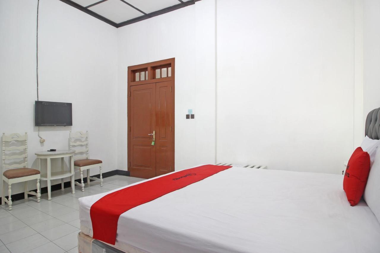 Reddoorz Plus @ Taman Siswa 3 Yogyakarta Kültér fotó